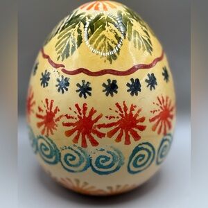 Beautiful Hand Painted Ceramic Egg! 5 1/4” tall x 4”. Handcrafted in Italy.
